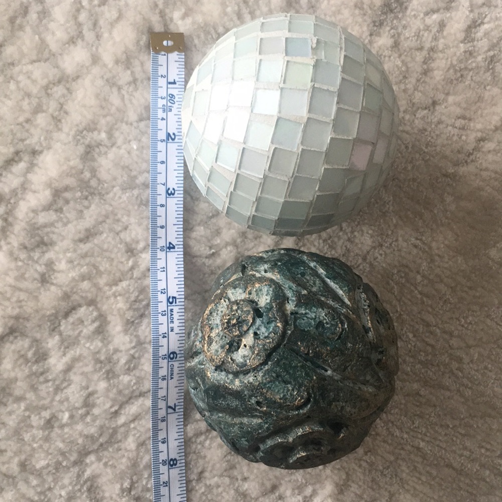 Decorative balls home accent - Picture 5 of 7